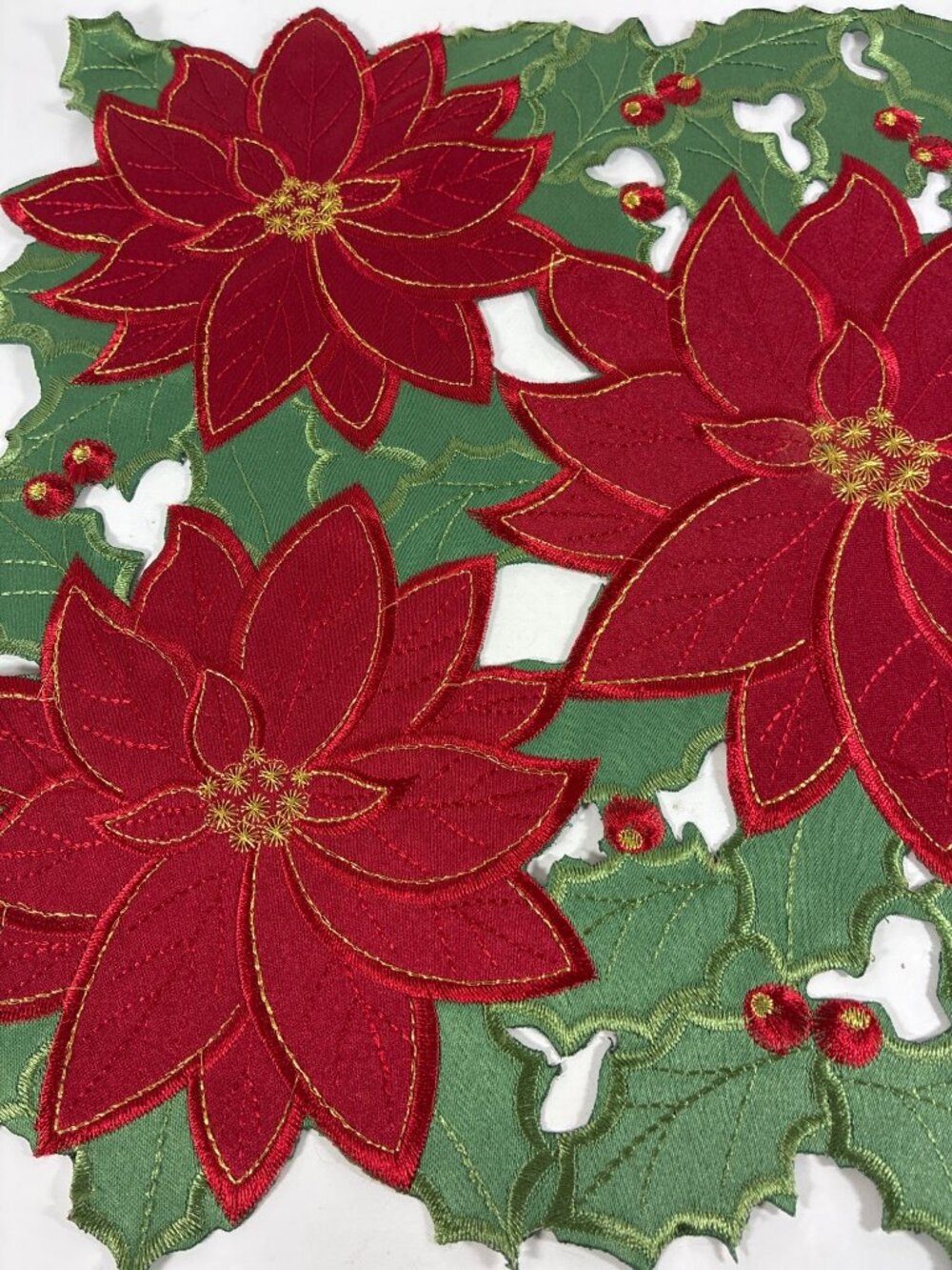 Set of 6 St. Nicholas Square Christmas Poinsettia Placemats Red Green Gold Glitt - Picture 4 of 10
